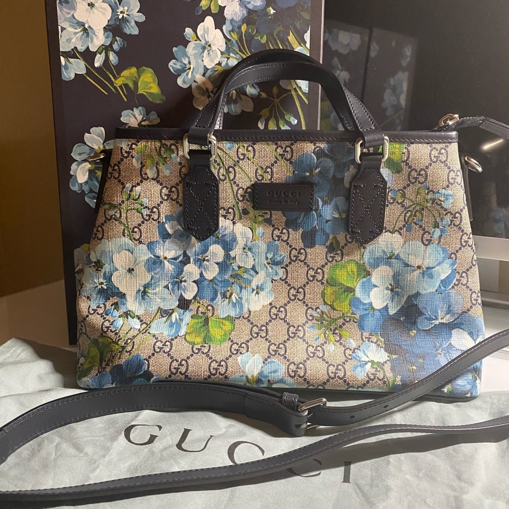 🚫Sold🚫 Gucci Bloom - Navy Tote / Crossbody